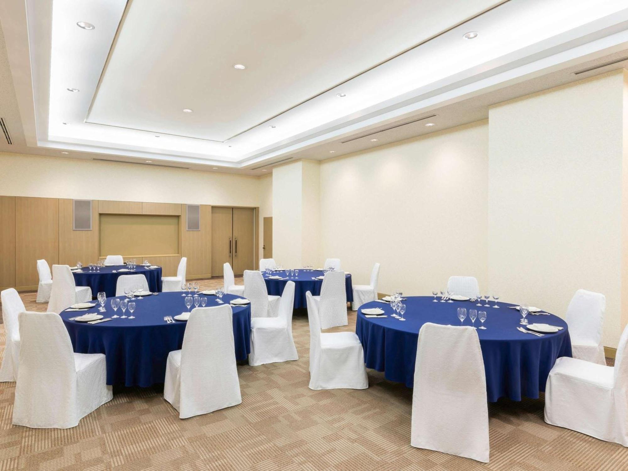 Grand Mercure Sapporo Odori Park Exterior photo